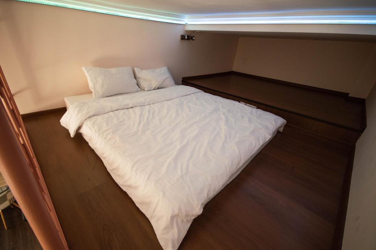 Kyiv Rouge Apartment מראה חיצוני תמונה