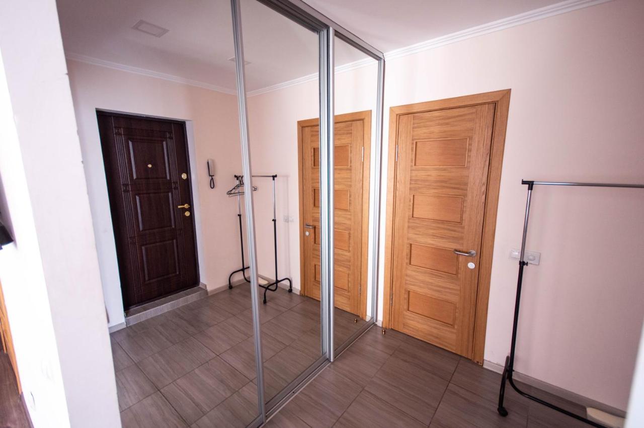 Kyiv Rouge Apartment מראה חיצוני תמונה
